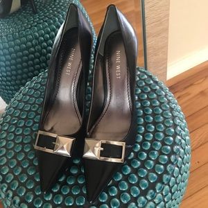 Nine West Belltown Black Leather Dress Heels with Silver Buckle Accent Size 5.5